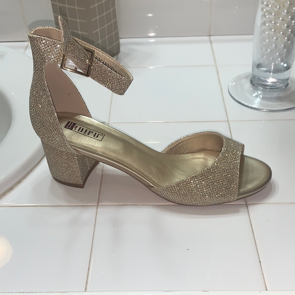 NWT IDIFU Sparkling Gold Ankle Strap Heels